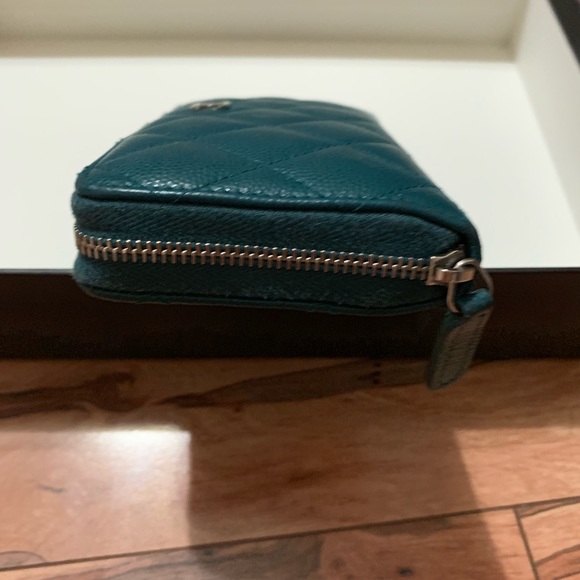 Chanel zip around wallets medium size - Picture 5 of 7